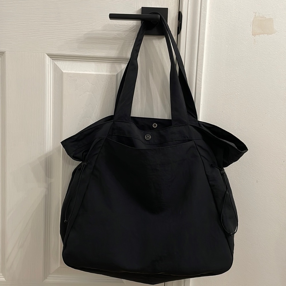 Lululemon side cinch shopper tote bag 18L
